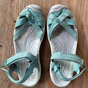 Keen Women's Sandals in Teal and Beige